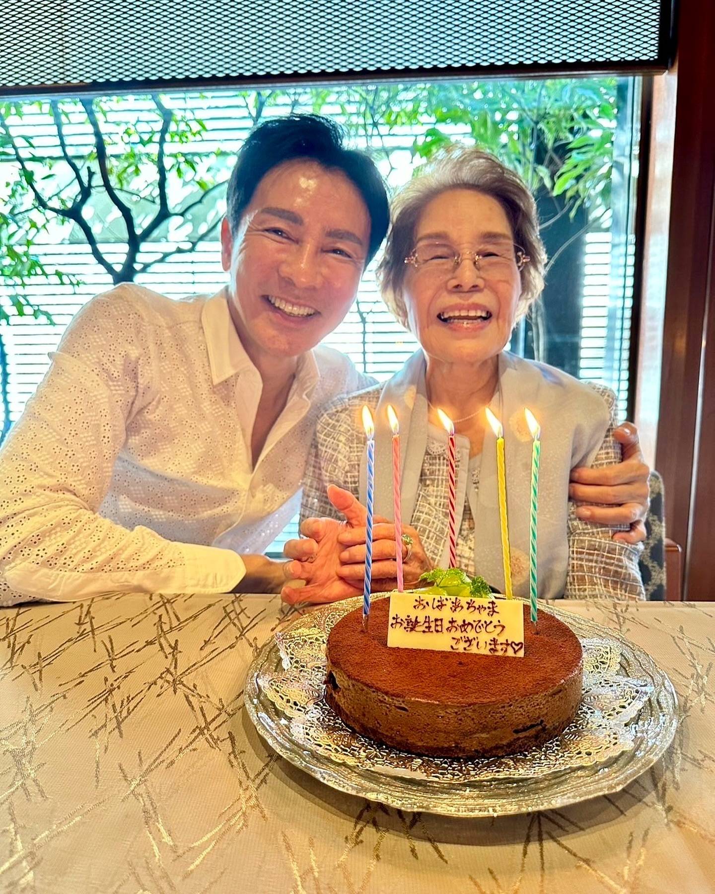 郷ひろみの母フジ子さんの現在と真実！壮絶な半生と親子の絆