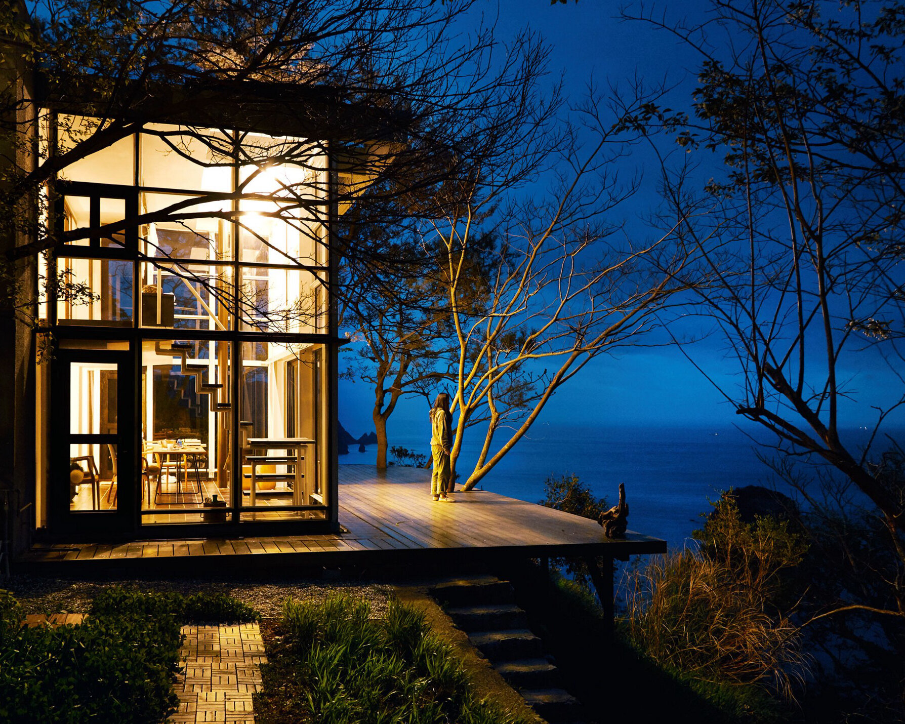 南伊豆の断崖絶景宿「Izu Cliff House」予約と評判