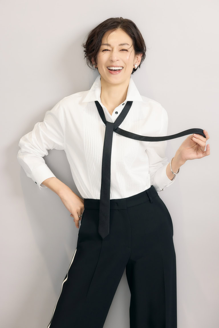 2026年最新：鈴木保奈美が見せる「挑み続ける」生き様。50代の深化と表現者の未来