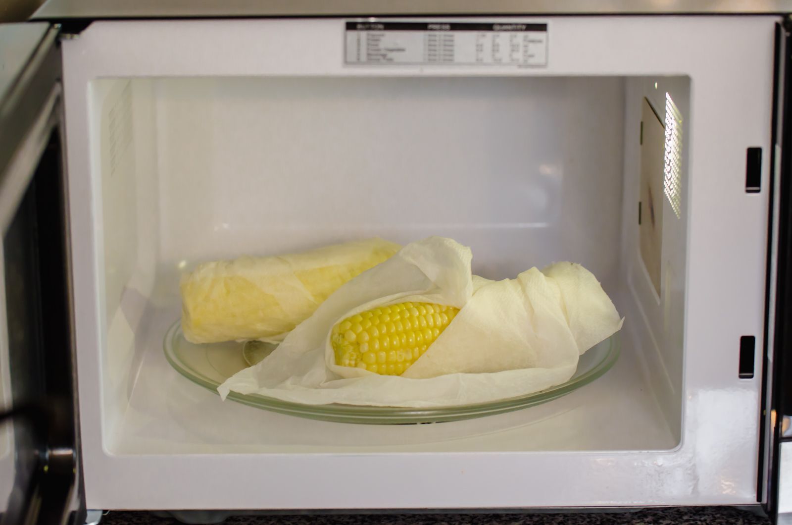 Reheat Corn on the Cob in Microwave