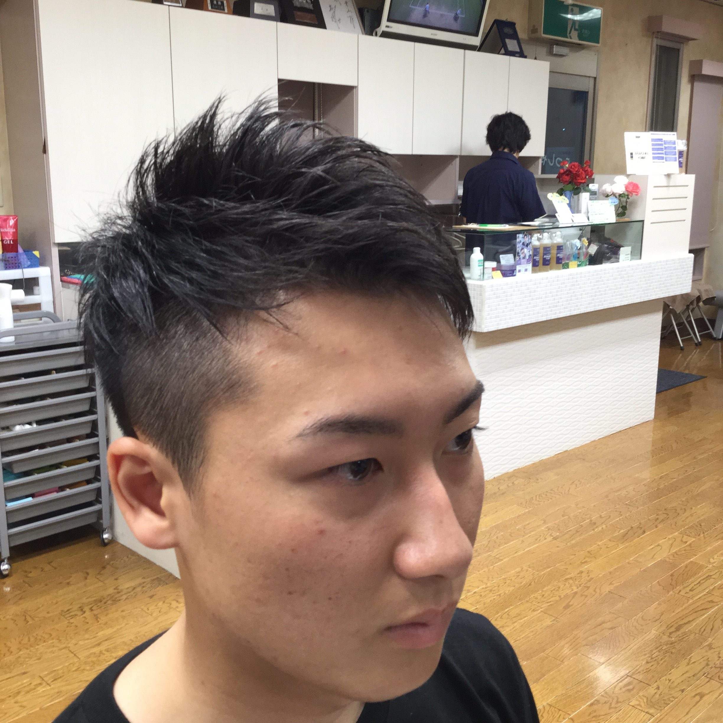 ツーブロック×短髪で魅せる清潔感！失敗ゼロの黄金比と頼み方