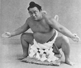 12月8日は何の日？開戦の真相とレノン凶弾の悲劇・歴史の転換点を追う