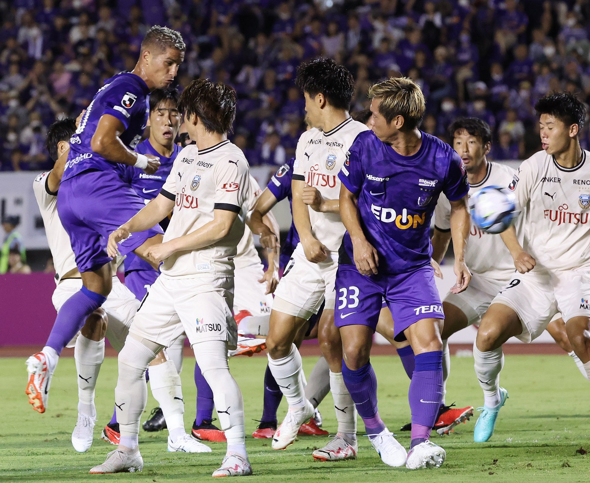 紫の激闘！新スタジアムを沸かせる精鋭たちの全貌とスタメン予想