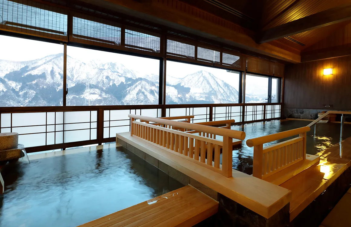 越後湯沢「雪の花」の評判は本当か？客室露天風呂と食事の真相【2026】