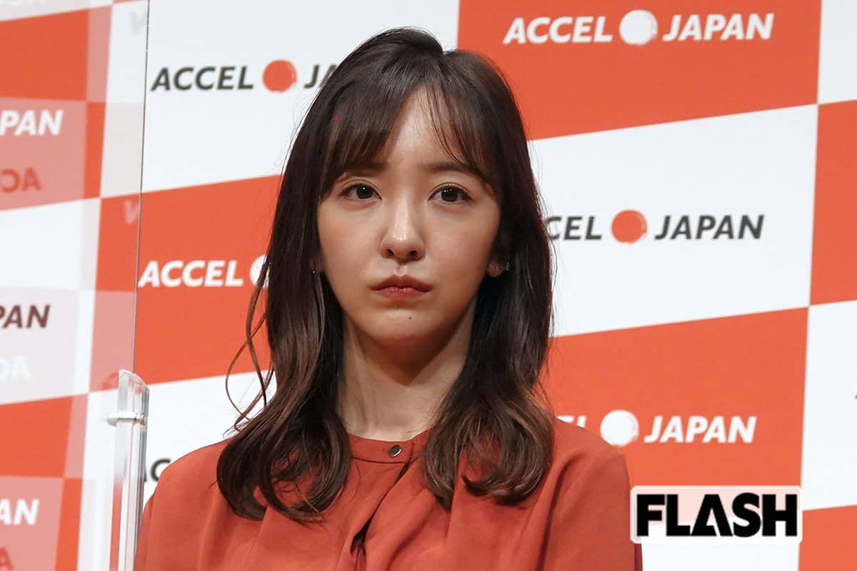 板野友美の年収と驚愕の収入源！会社経営や高橋奎二との世帯年収の真相