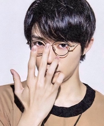 【インスタ画像】 手 が 大きい 男性 経歴＆学歴まとめ 2026 #780