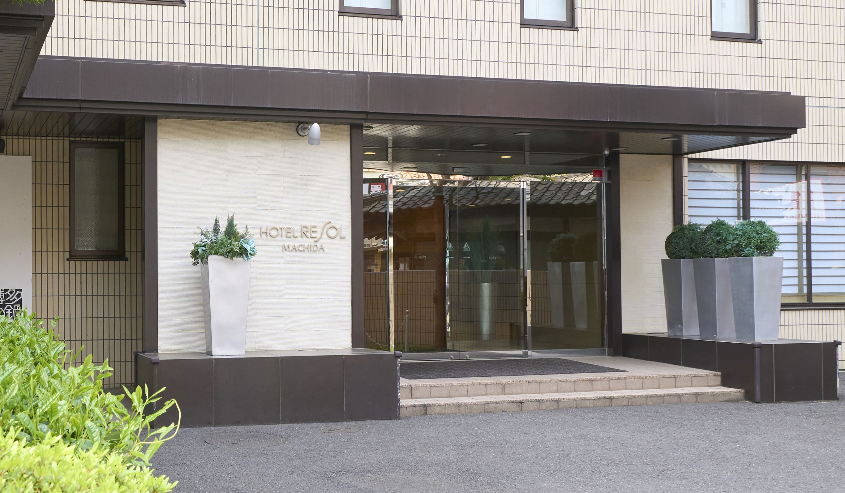 池袋の喧騒を忘れる都市の隠れ家。「ホテルリソル 池袋」が旅慣れた大人たちに選ばれ続ける理由【2026年最新取材】