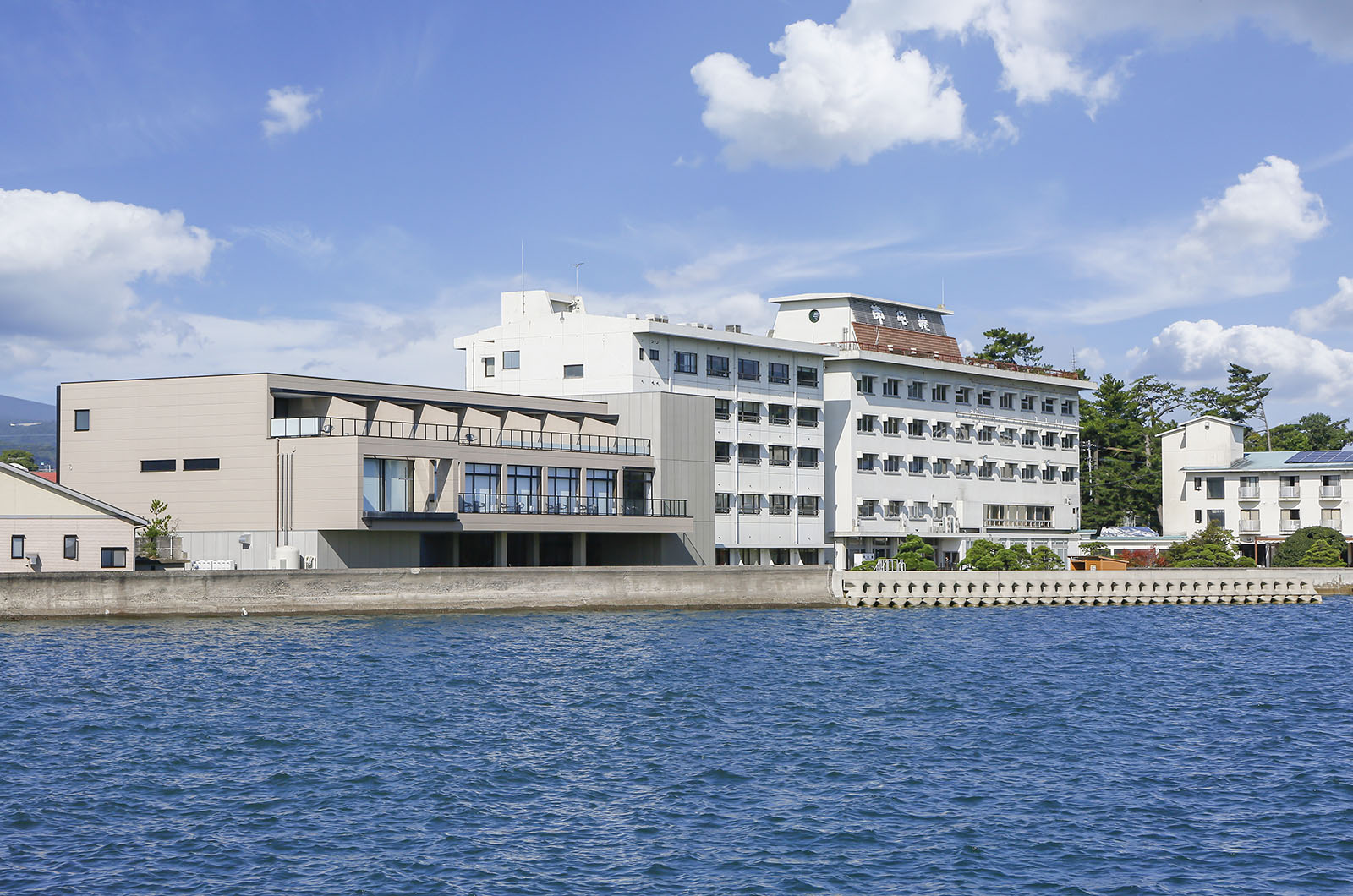 長崎・島原の老舗宿「南風楼」が話題沸騰！絶景温泉と口コミの真相