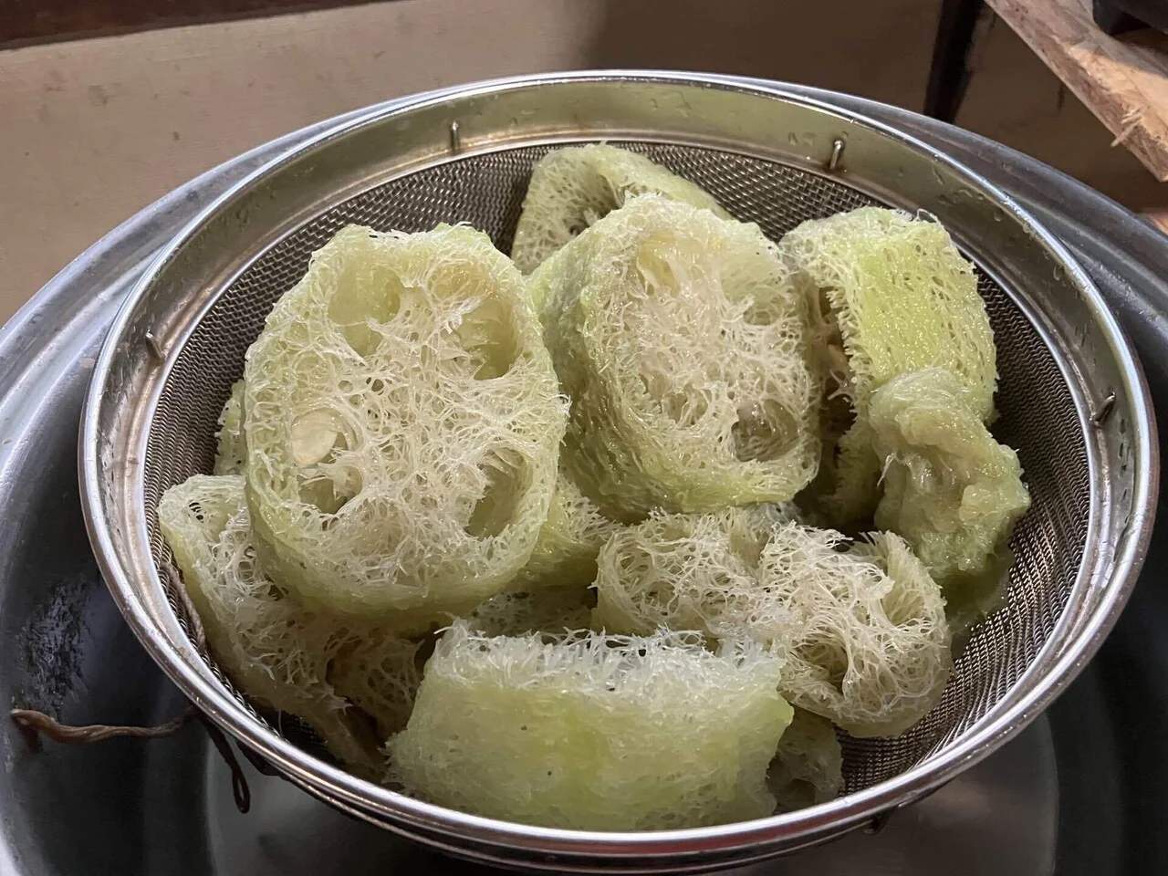 ヘチマたわしの作り方！腐敗臭ゼロの煮沸裏ワザと種抜き乾燥の極意