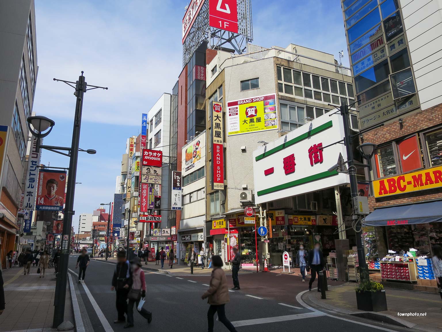 一蘭大宮東口店の混雑・待ち時間の真相！並ばない穴場時間と裏技を解説