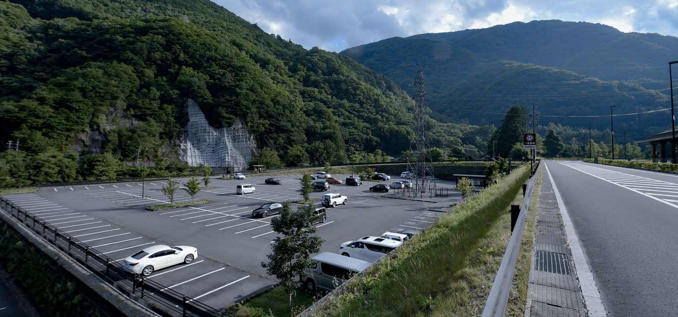 【2026現地取材】上高地マイカー規制の要「沢渡 駐車場」最新情勢：混雑ピークの変貌とスマート乗り換えのリアル
