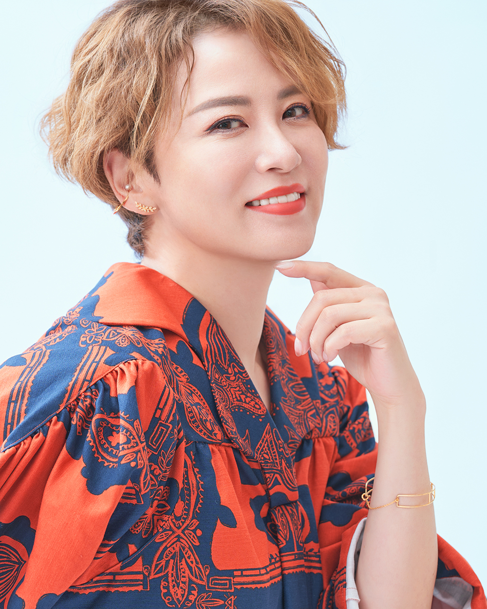 鈴木砂羽の奇跡の美しさに迫る！相棒復帰と若々しさを保つ美容法