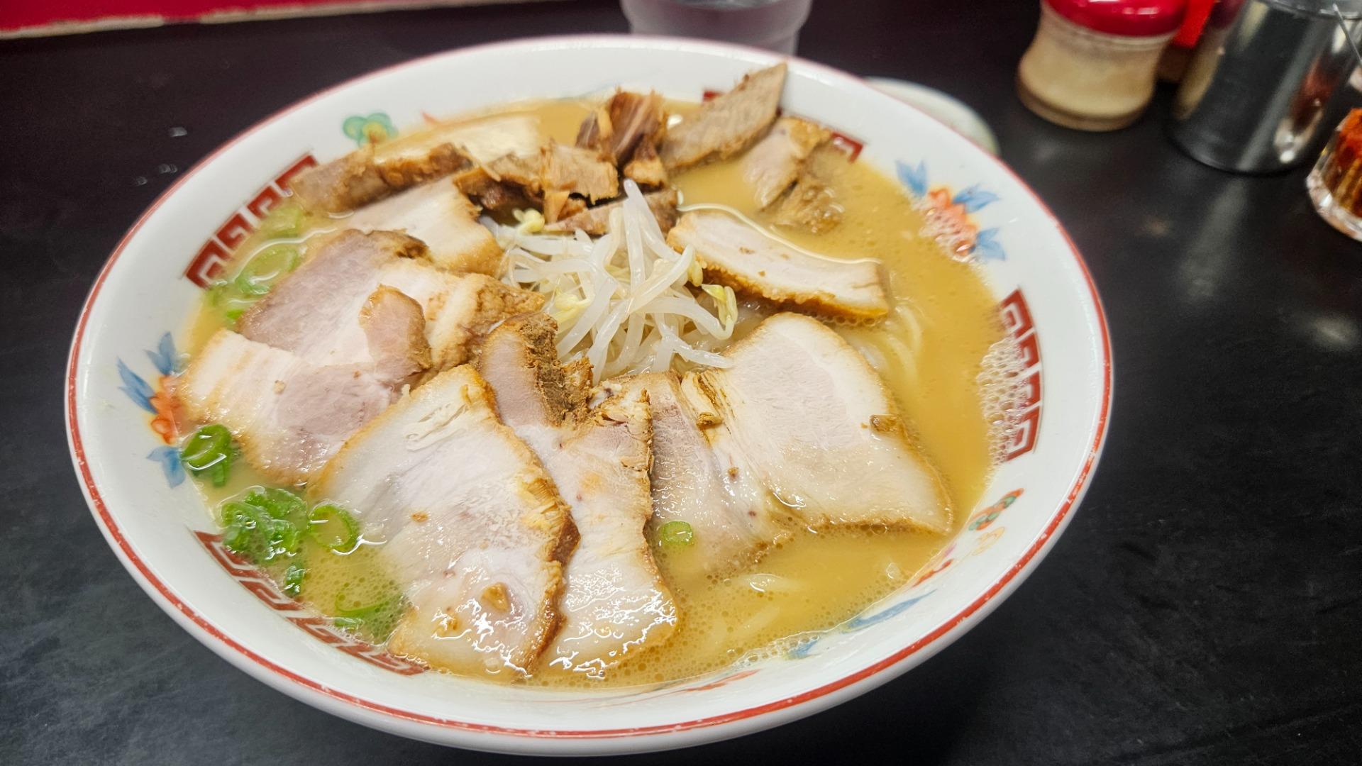 姶良・加治木の名店「とくだラーメン」行列の秘密と2026年最新実態