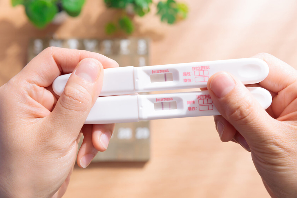 妊娠検査薬の正しい使い方と時期！うっすら陽性の真相や失敗防止策を解説