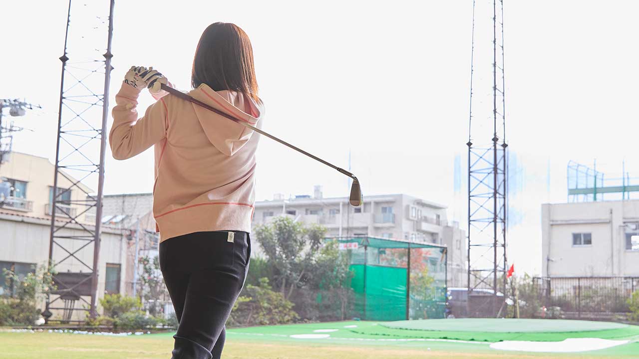ゴルフ打ちっぱなしの服装決定版！初心者が浮かない正解とNg例