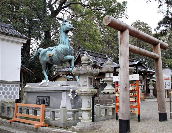 【2026年丙午】なぜ今「馬の神社」に人が押し寄せるのか？勝負運・愛馬の健康祈願から最新スマート参拝トレンドまで徹底解析