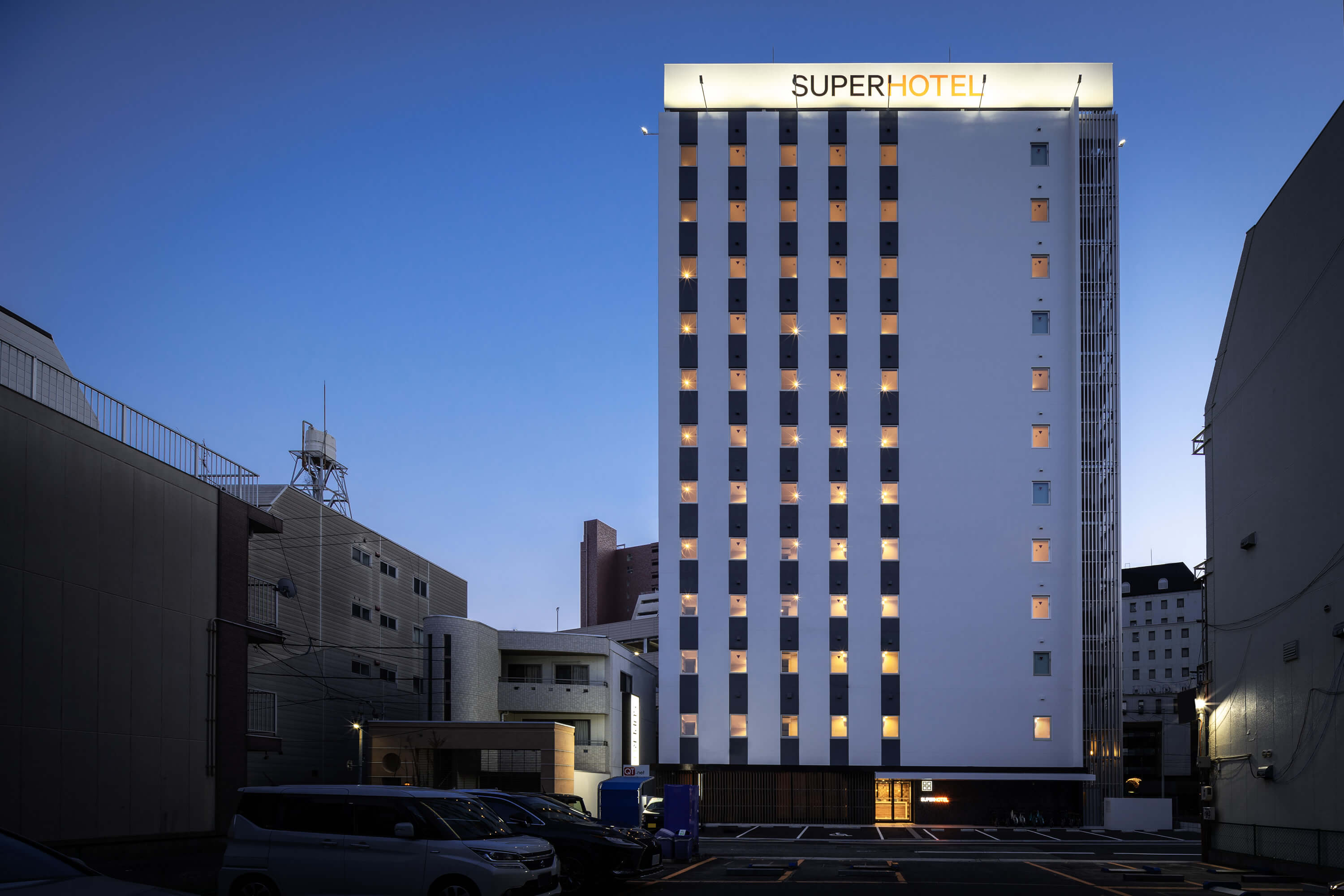2026年、広島のホテル選びが変わる：旅慣れた大人が「スーパーホテル広島」を指名買いする切実な理由